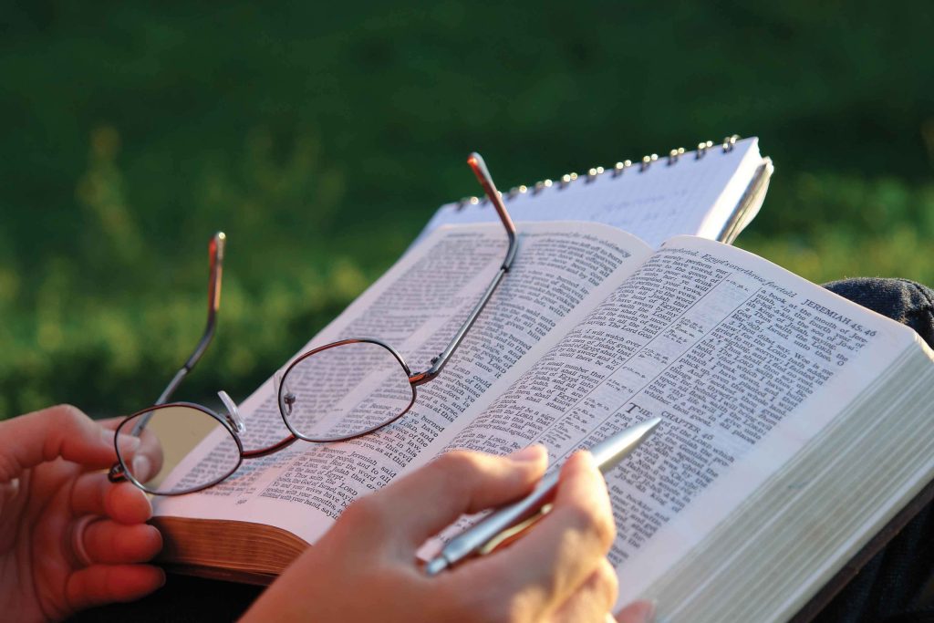 Como leer la Biblia en un año